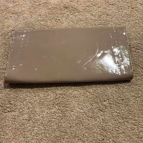 Urban expressions taupe patent leather clutch EUC - Picture 2 of 3